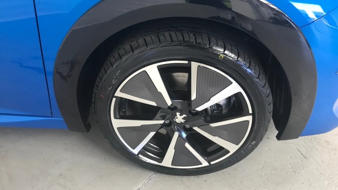 2021 Peugeot 208