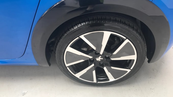 2021 Peugeot 208