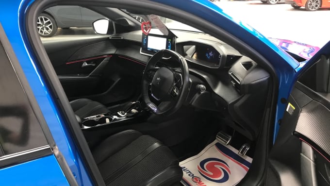 2021 Peugeot 208