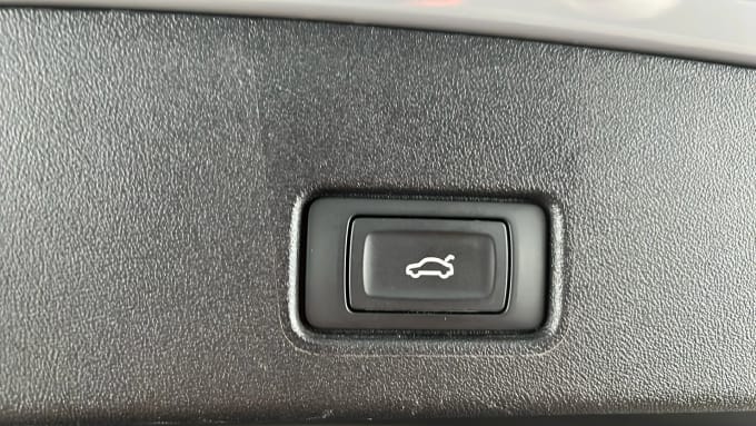 2023 Audi Q4