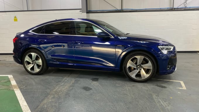 2022 Audi E-tron