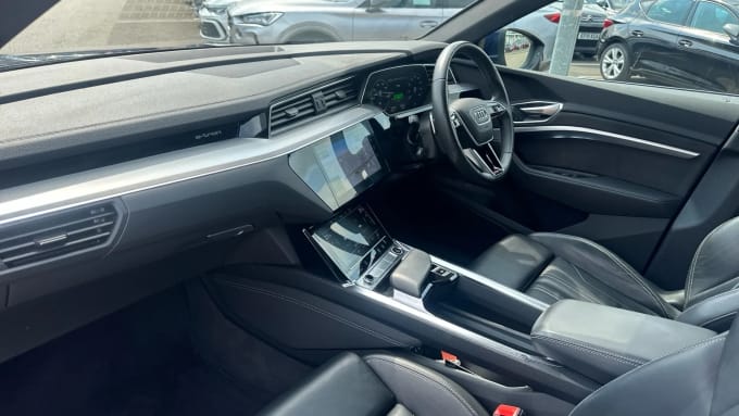 2022 Audi E-tron