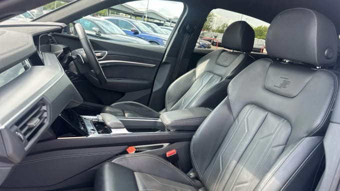 2022 Audi E-tron