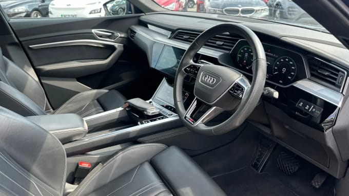 2022 Audi E-tron