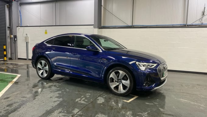 2022 Audi E-tron