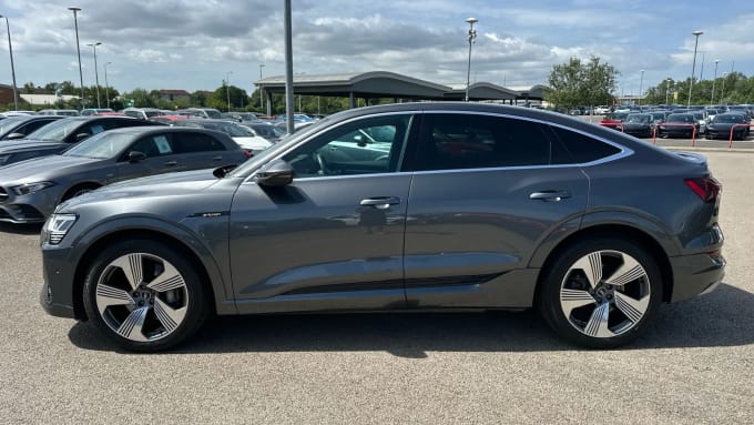 2022 Audi E-tron