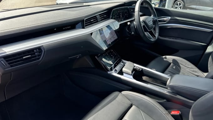 2022 Audi E-tron