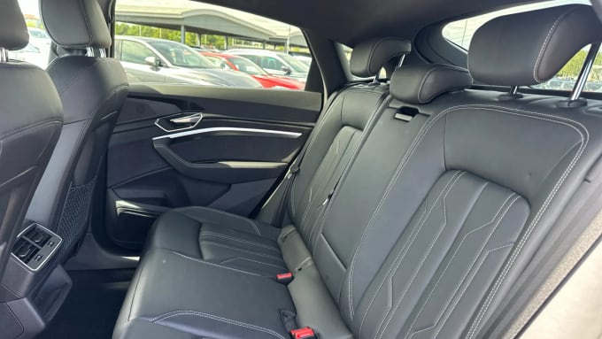 2022 Audi E-tron