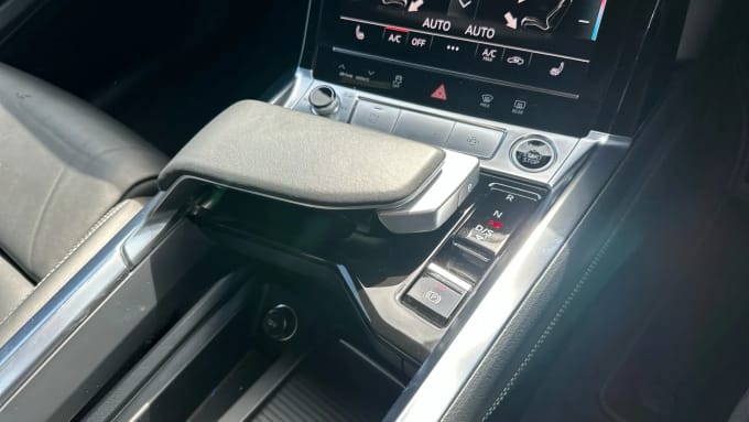 2022 Audi E-tron