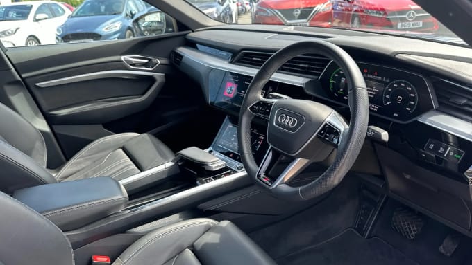 2022 Audi E-tron