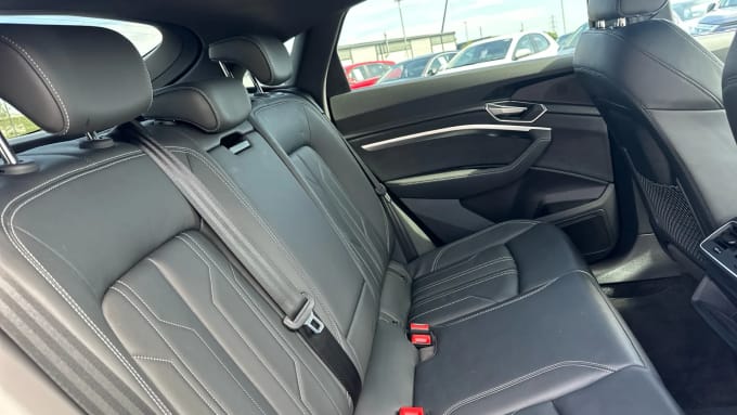 2022 Audi E-tron