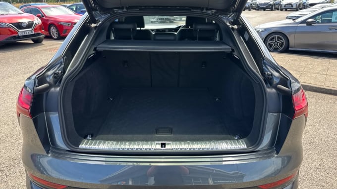 2022 Audi E-tron