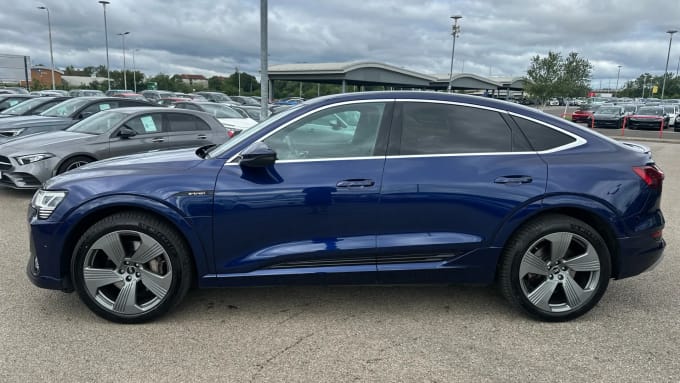 2022 Audi E-tron