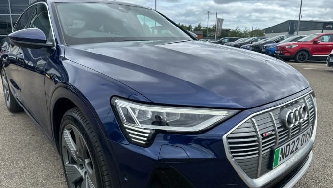 2022 Audi E-tron