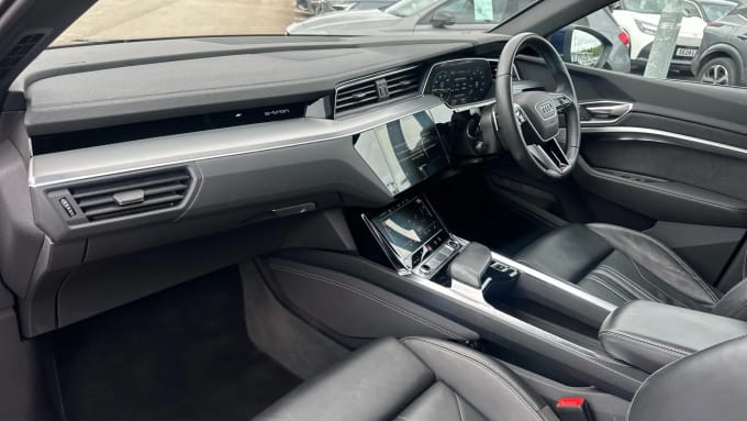 2022 Audi E-tron