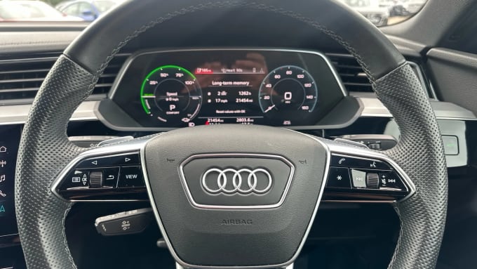 2022 Audi E-tron