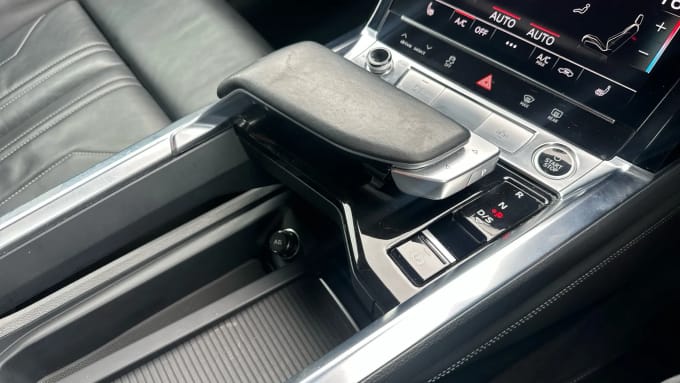 2022 Audi E-tron