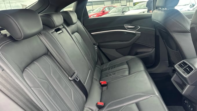 2022 Audi E-tron