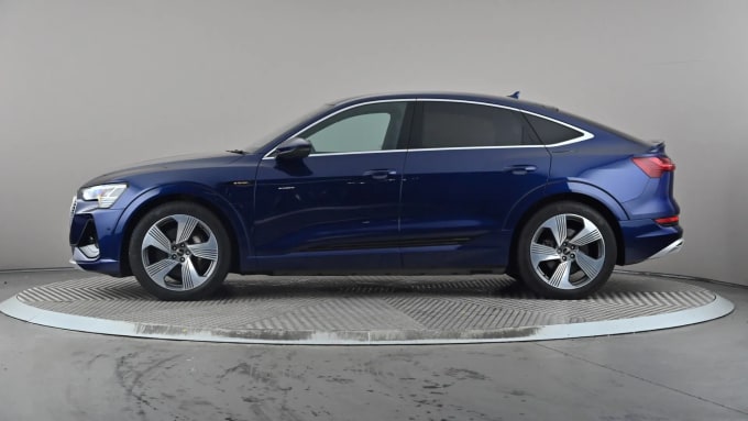 2022 Audi E-tron