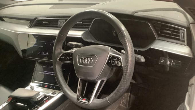 2022 Audi E-tron