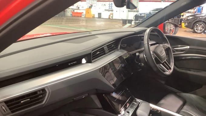 2022 Audi E-tron