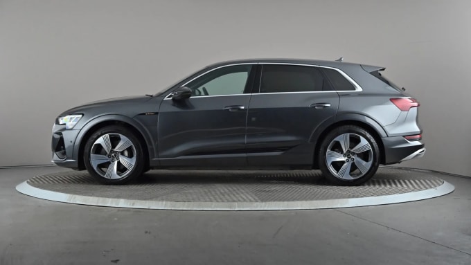 2021 Audi E-tron