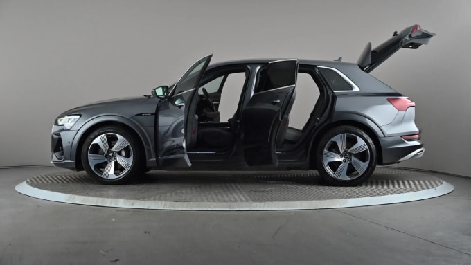 2021 Audi E-tron