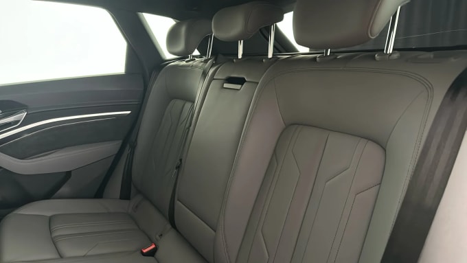 2021 Audi E-tron