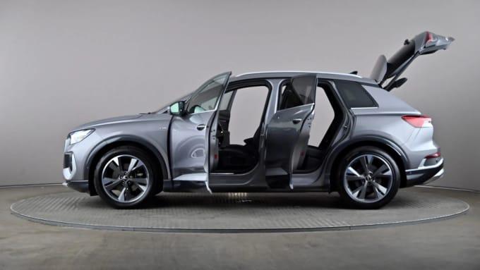 2022 Audi Q4