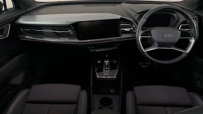 2022 Audi Q4