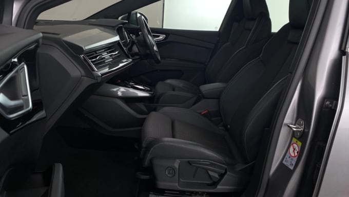 2022 Audi Q4