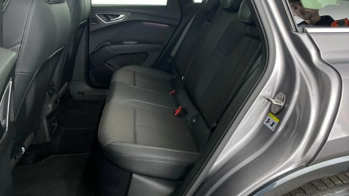 2022 Audi Q4