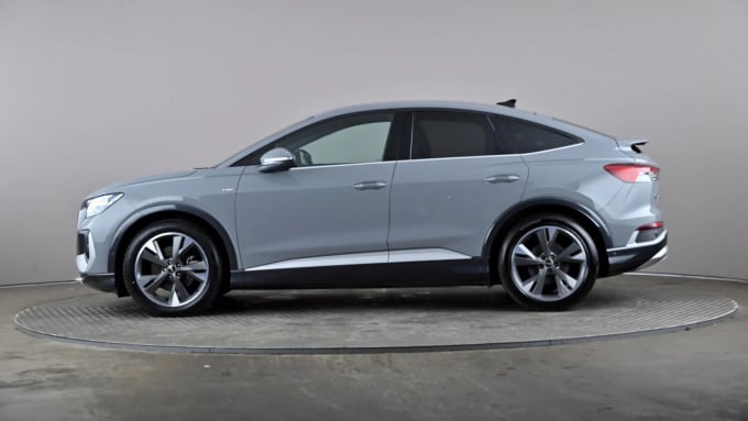 2022 Audi Q4