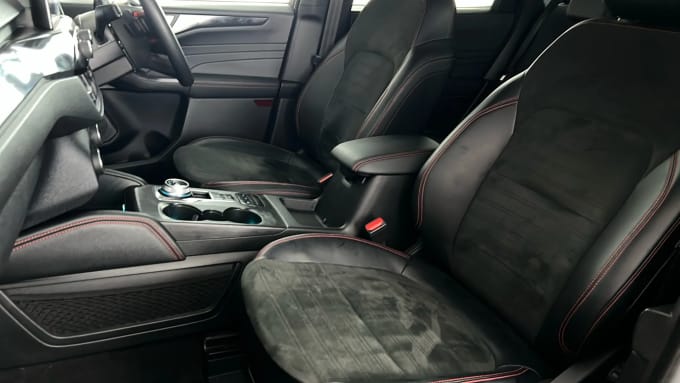 2022 Ford Kuga