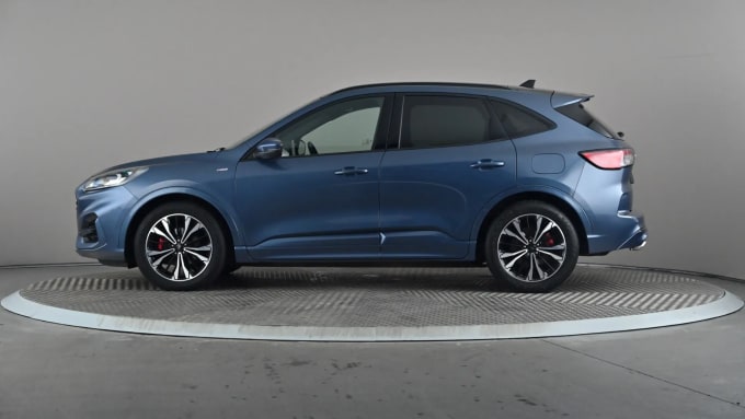 2022 Ford Kuga