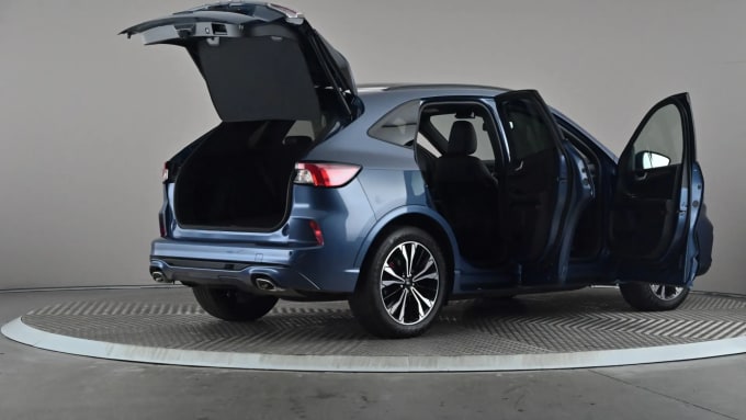2022 Ford Kuga
