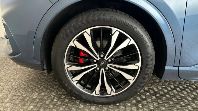 2022 Ford Kuga