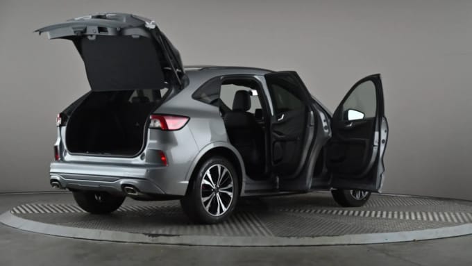 2022 Ford Kuga