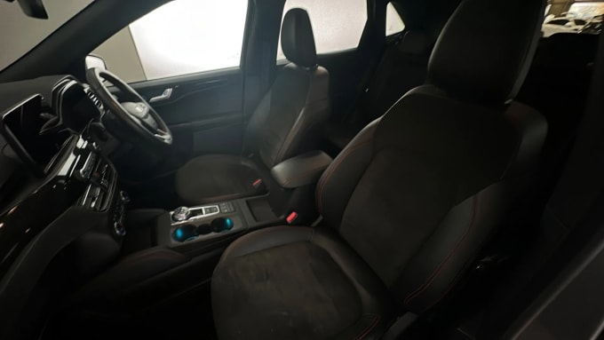 2022 Ford Kuga