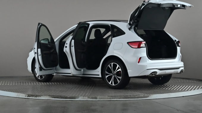 2022 Ford Kuga