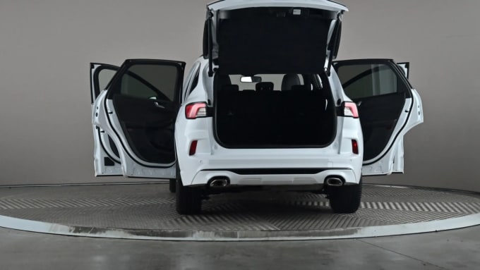 2022 Ford Kuga