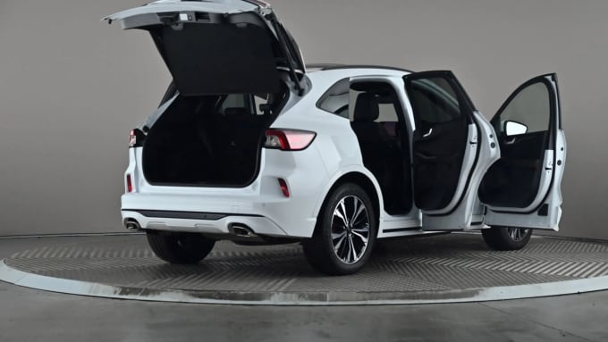 2022 Ford Kuga