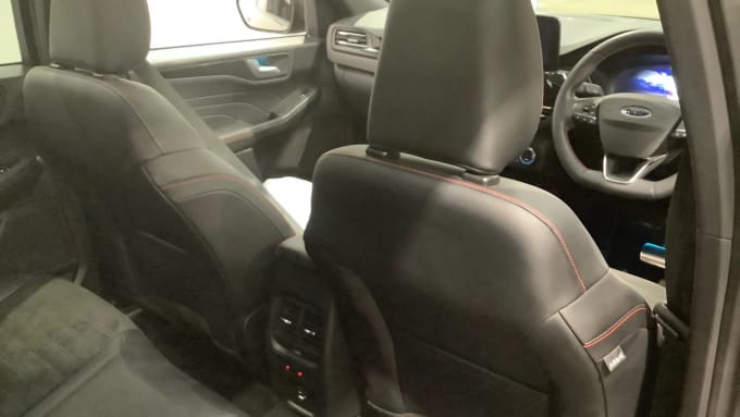2022 Ford Kuga