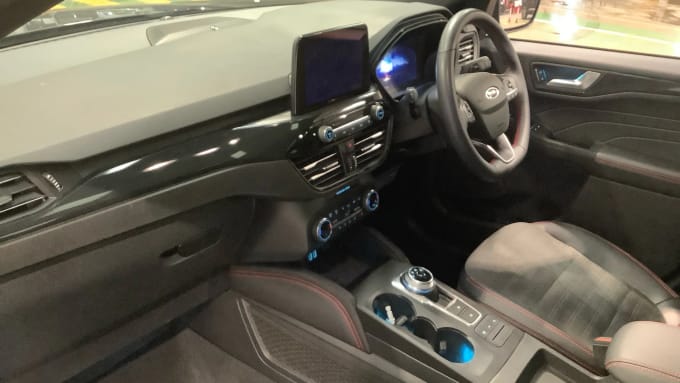 2022 Ford Kuga