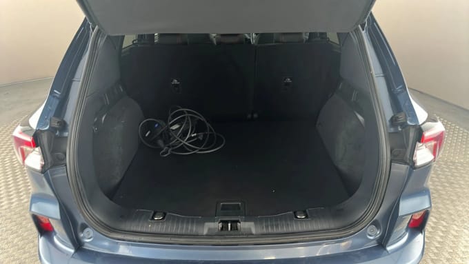 2022 Ford Kuga