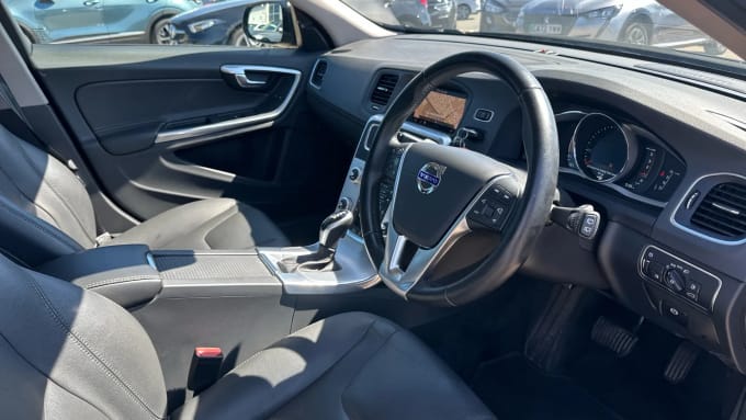 2017 Volvo V60
