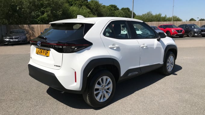 2024 Toyota Yaris Cross