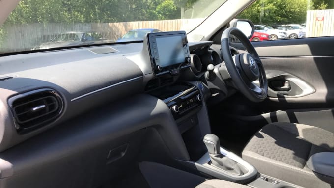 2024 Toyota Yaris Cross