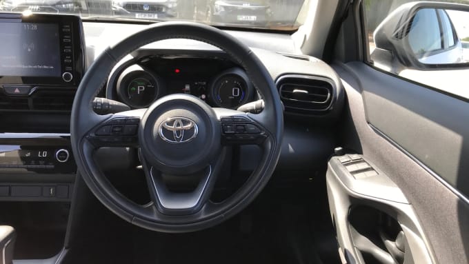 2024 Toyota Yaris Cross