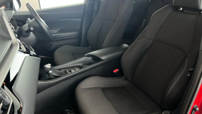 2022 Toyota C-hr